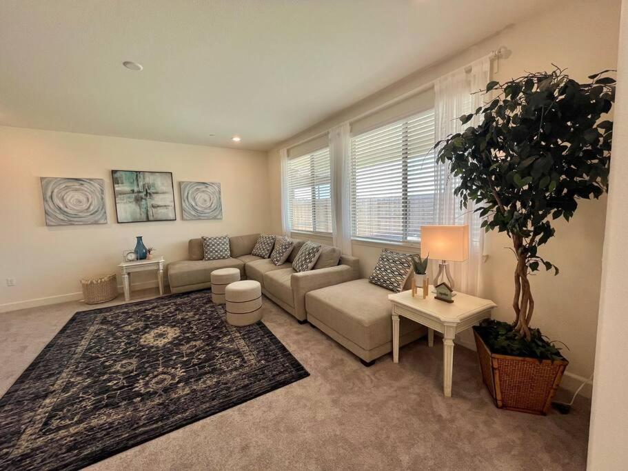 Brand-New, Beautiful & Stylish Home In Sacramento! Zewnętrze zdjęcie