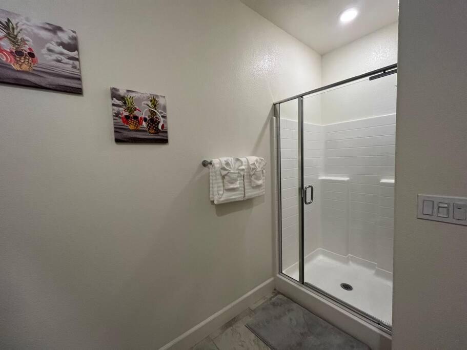 Brand-New, Beautiful & Stylish Home In Sacramento! Zewnętrze zdjęcie